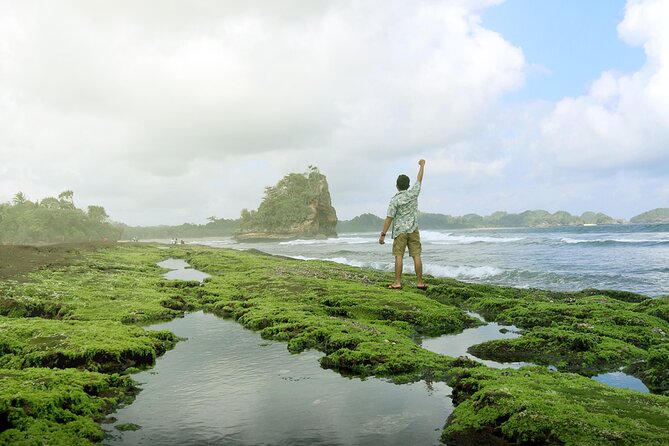 1 Day - Malang Beaches and Island Hopping // 06:30 - 17:30 - Key points at a glance