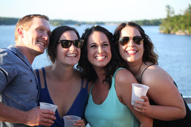 1-Hour 1000 Islands Cruise from Gananoque - A quick introduction from Gananoque
