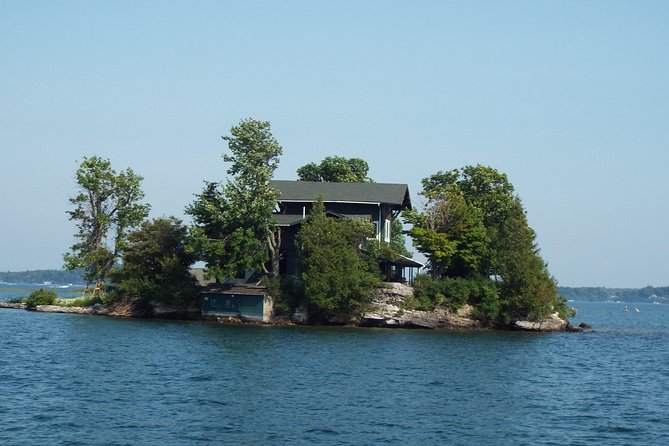 1000 Islands Canada (No passports required, Departing from the US - Crossing toward Gananoque, Ontario
