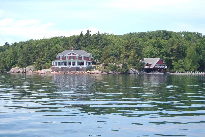 1000 Islands Canada (No passports required, Departing from the US - Leaving from Chateau Lane in Clayton