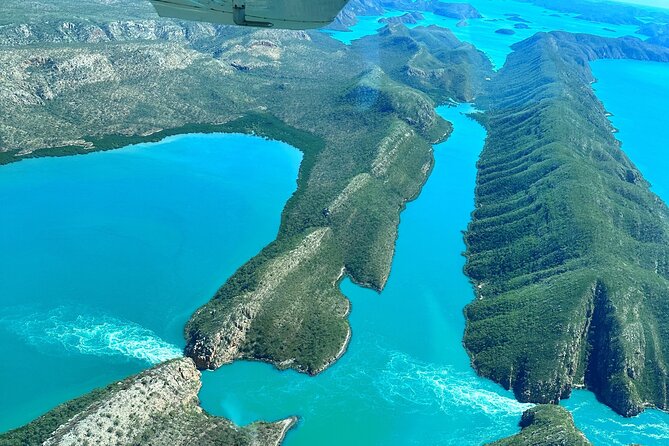2.5hr Non Stop Incredible Islands Tour - The Kimbolton Ranges and ancient coastal rock