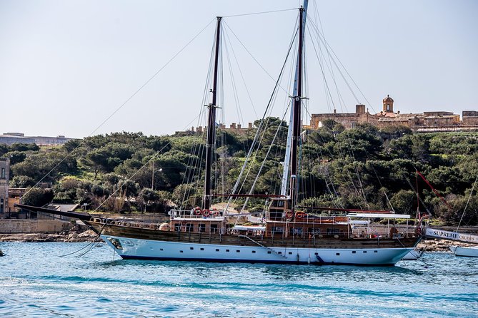 3 Island Cruise onboard Faith - A full day aboard Faith