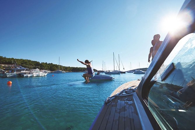 3-Island Split Boat Tour (Šolta Drvenik Mali, Drvenik Veli) - Meeting at Split Riva at 8:30 am