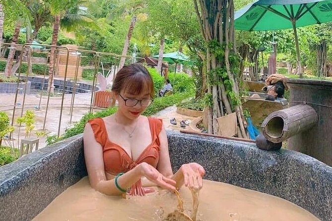 3 Islands Tour of Nha Trang - 9:30 a.m. at Bai Tranh Beach