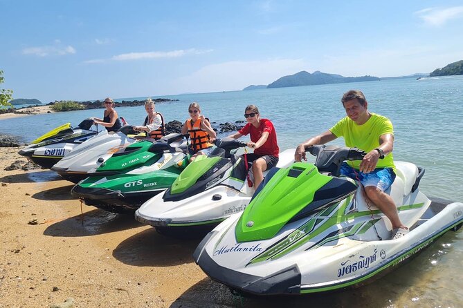 4 Hours Jet Ski Experience Hopping To 9 Islands in Phuket - Speed, waves, and the guide’s role