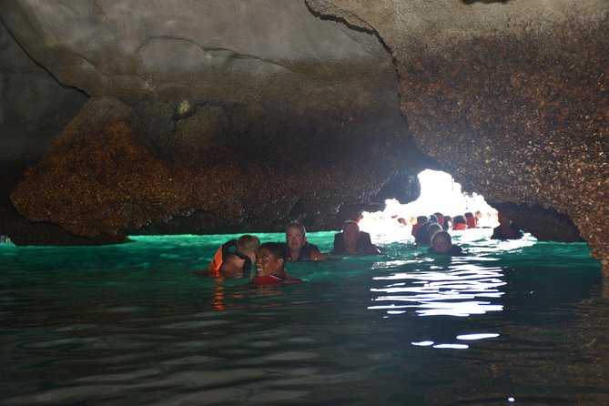 4 Island Snorkel Tour to Emerald Cave by Speed Boat from Koh Lanta - What the Koh Lanta island day actually involves