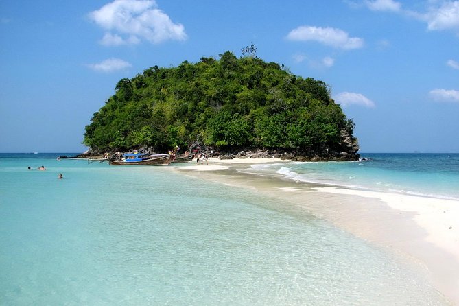 4 Island Tour by Traditional Big Longtail Boat from Krabi - Guides, crew, and the group experience