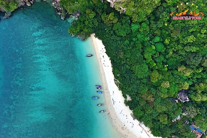 4 Islands + Koh Hong Private Tour by Speedboat, 2 Tours in 1 Day - The boat, crew, and crowd strategy