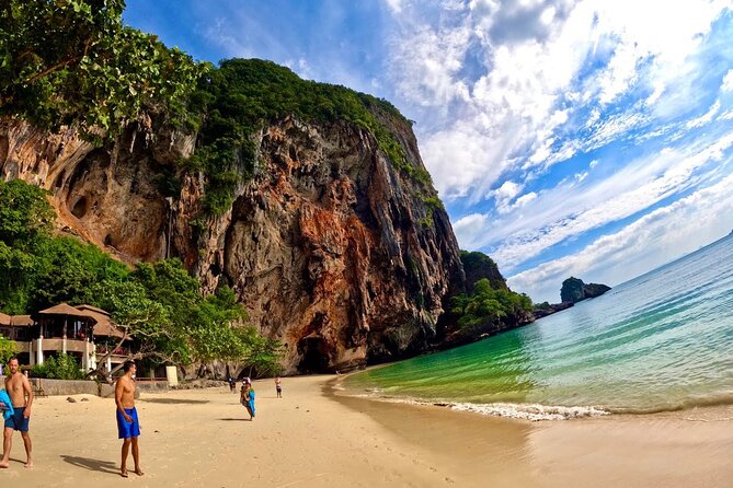 4 Islands Snorkeling Tour by Longtail Boat from Krabi with Walk on Tombolo - Tup and Mor: the best walking stop