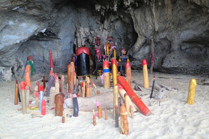 4 Islands Snorkeling Tour by Longtail Boat from Krabi with Walk on Tombolo - Chicken Island is a quick photo moment