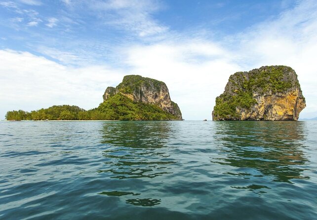 4 Islands Sunset + Plankton, Semi-Private Tour only 12 Guests - Poda Island: the easygoing first stop