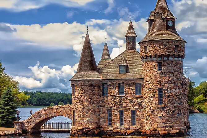 5-Hour 1000 Islands Boldt Castle Stopover Cruise from Gananoque - Boldt Castle and Heart Island