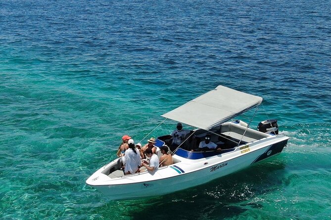 5 Islands Private Speedboat with Snorkeling Lunch and Drinks - Blue Bay Marine Park and Pointe d’Esny