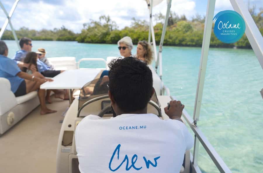 5 Islands Tour: New OCÉANE Private Pontoon Boat cruise - Key points to know before booking