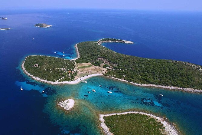 6 Island Hopping & Blue Mysteries: Shared Tour from Split - What the $127.69 price really includes