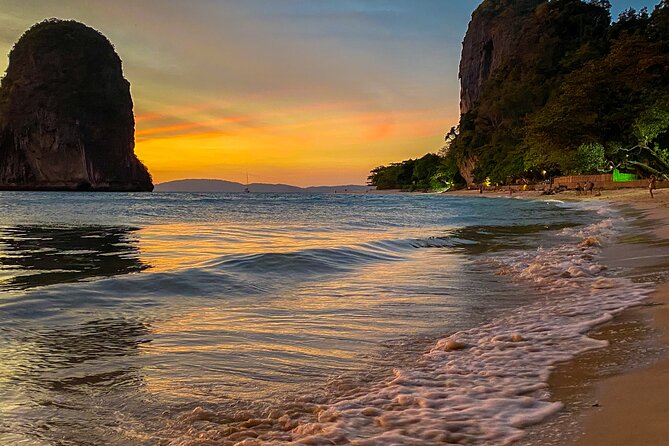7 Island sunset tour by Speedboat | Catamaran plus BBQ & Plankton - What this Krabi sunset tour actually offers