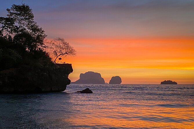 7 Island sunset tour by Speedboat | Catamaran plus BBQ & Plankton - Tang Ming is seen near Poda