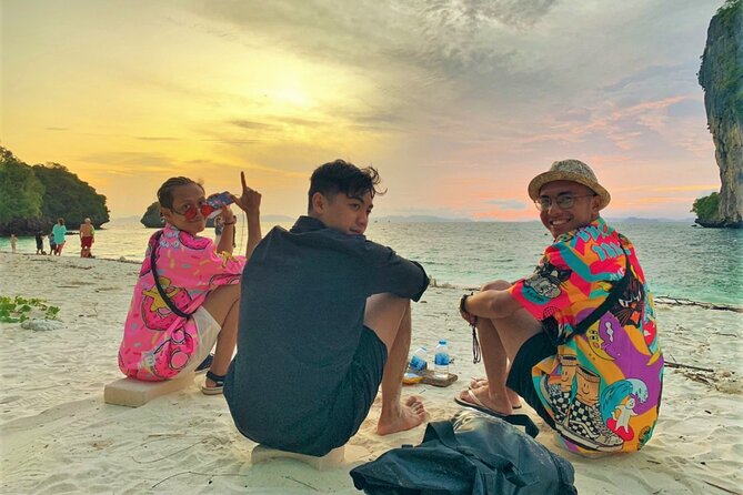 7 Island sunset tour by Speedboat | Catamaran plus BBQ & Plankton - Railay Beach ends the night with plankton