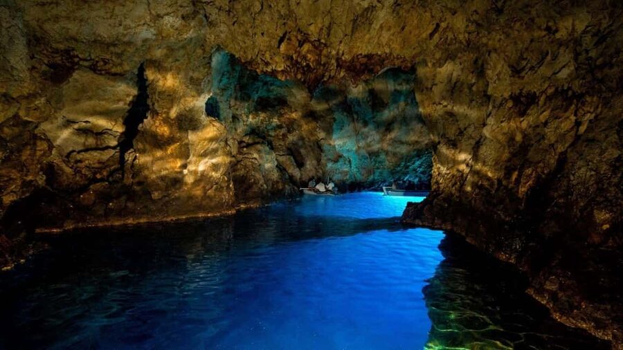 Adriatic Adventure: Blue Cave & 6 Islands Speedboat Escape - Key points before you book