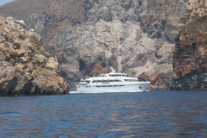 Aeolian Islands Day Trip from Taormina: Lipari and Vulcano - The return boat ride adds some welcome scenery