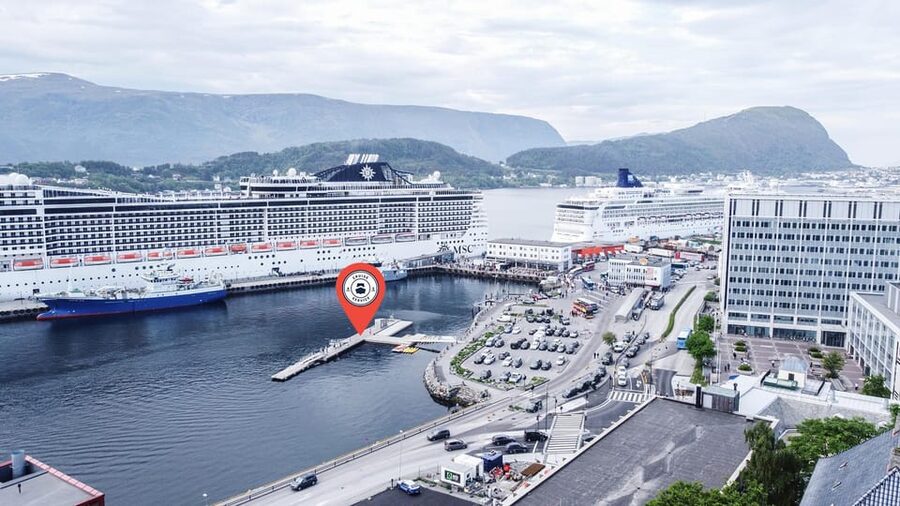 Ålesund: Archipelago Cruise - Aspevågen: the first stretch away from town