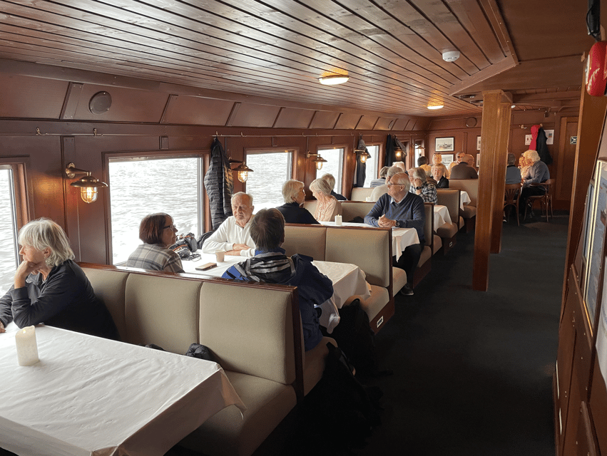 Ålesund: Archipelago Cruise - Wildlife and coastal traditions