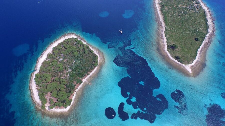 All-inclusive Blue Lagoon & 3 Islands Day Tour with Lunch - Who will enjoy this cruise most