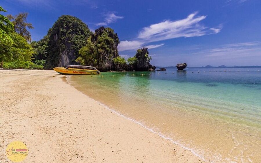 Ao Nang: Hong Islands Tour by Speedboat or Longtail Boat - Hong Island Beach: The Main Hour of Free Time