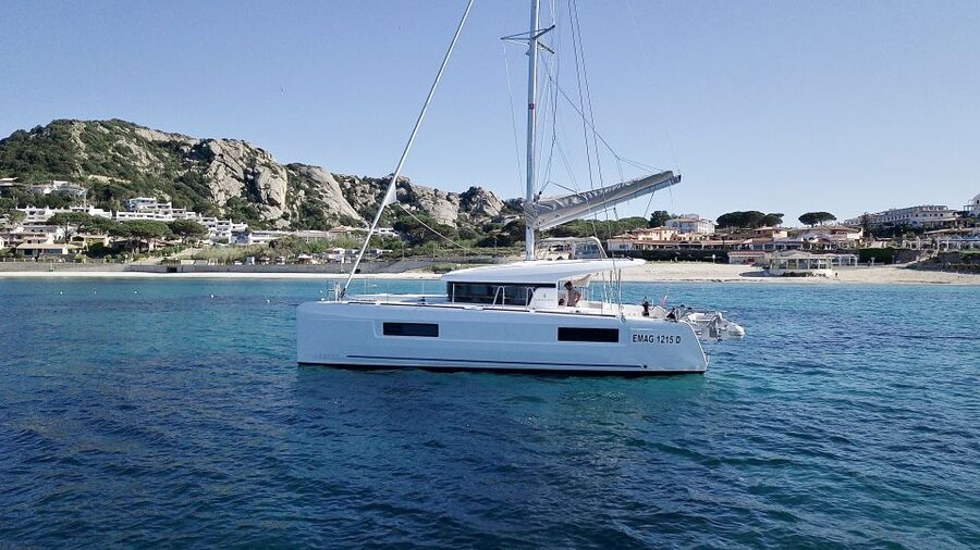 Archipelago di La Maddalena: Catamaran Tour Full day-Lunch - What the weather can change