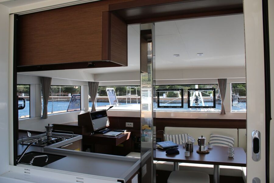 Archipelago di La Maddalena: Catamaran Tour Full day-Lunch - Is $269.62 good value?