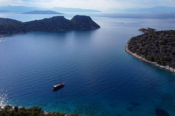 Athens Day Cruise: 3 Islands Tour in the Saronic Gulf with Lunch - Small details that make the day better