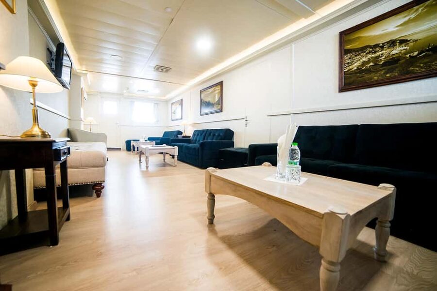 Athens: VIP Swimming Cruise to three islands - Agistri: the longest island stop