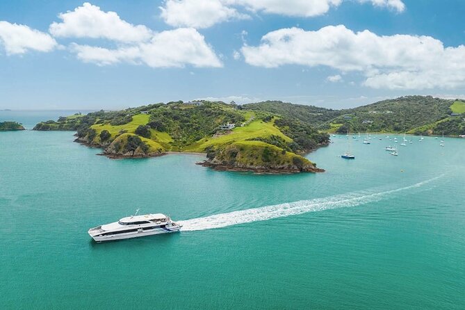 Auckland Region | Island Hopper Package Tour (2 Guests Minimum) - Wine and Lunch at Batch Winery