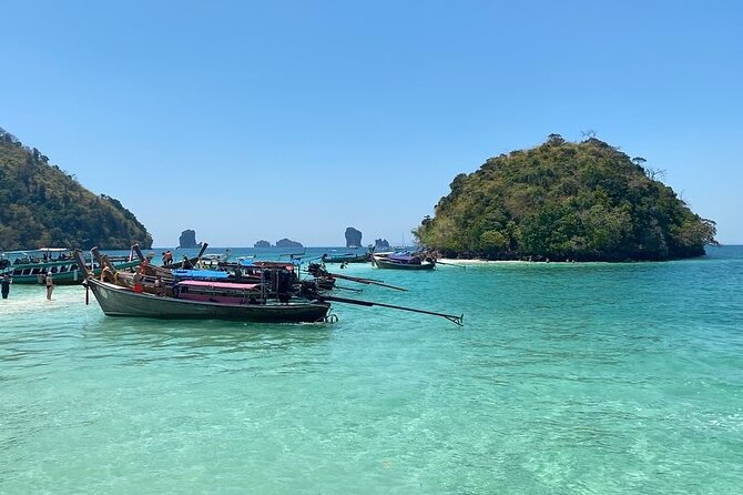 Best of Krabi 7 Islands Sunset Tour Speedboat/Long Tail Boat - Walking the sandbar at Tup Island
