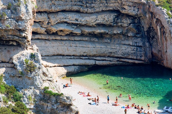 BLUE CAVE & 5 islands tour from Hvar - The boat ride, comfort, and crew