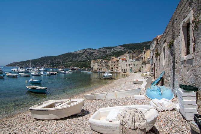 Blue Cave and Hvar Tour - 5 Islands Tour from Split and Trogir - The Blue Cave: beautiful, brief, and weather-dependent