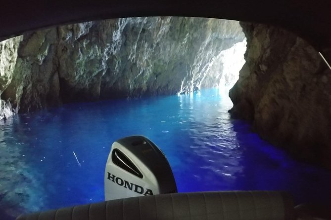 Blue Cave and Hvar Tour - 5 Islands Tour from Split and Trogir - The crew can make or break the day