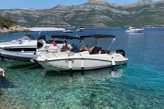 Blue Cave & Caves Small Group Tour – Dubrovnik’s Hidden Coastline - The atmosphere on board