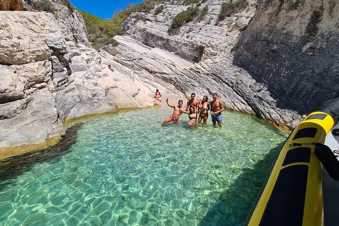 Blue cave & Hvar, 5 islands speed boat tour with unique boats from Split - The day in six useful facts