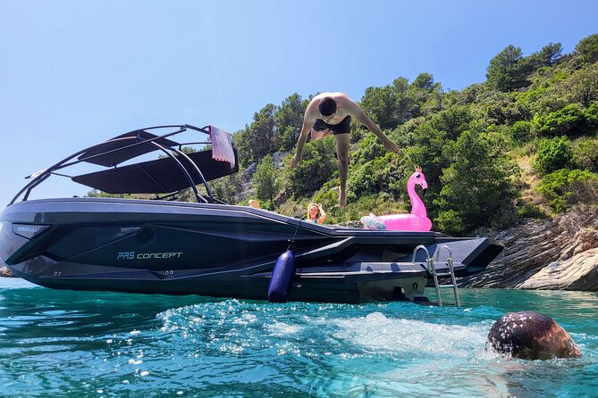Blue Cave & Hvar, 5 Islands Speedboat with Luxury Seats in Shade - Komiža: a real island town, not just a photo stop
