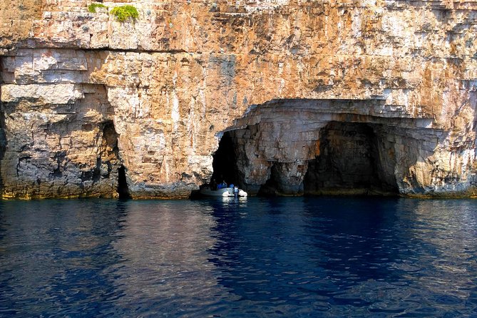 Blue Cave & Hvar : Five Islands Private Speedboat tour - The day in five useful points