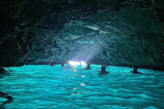 Blue & Green Cave Experience: Drinks, Snorkeling & Šunj Beach - Quick points before you book