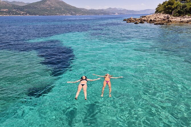 Blue & Green Cave Experience: Drinks, Snorkeling & Šunj Beach - Beer, white wine, and the lunch question