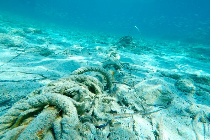 Blue Lagoon & 3 Islands Private Boat Tour - Necujam and the shipwreck near Šolta