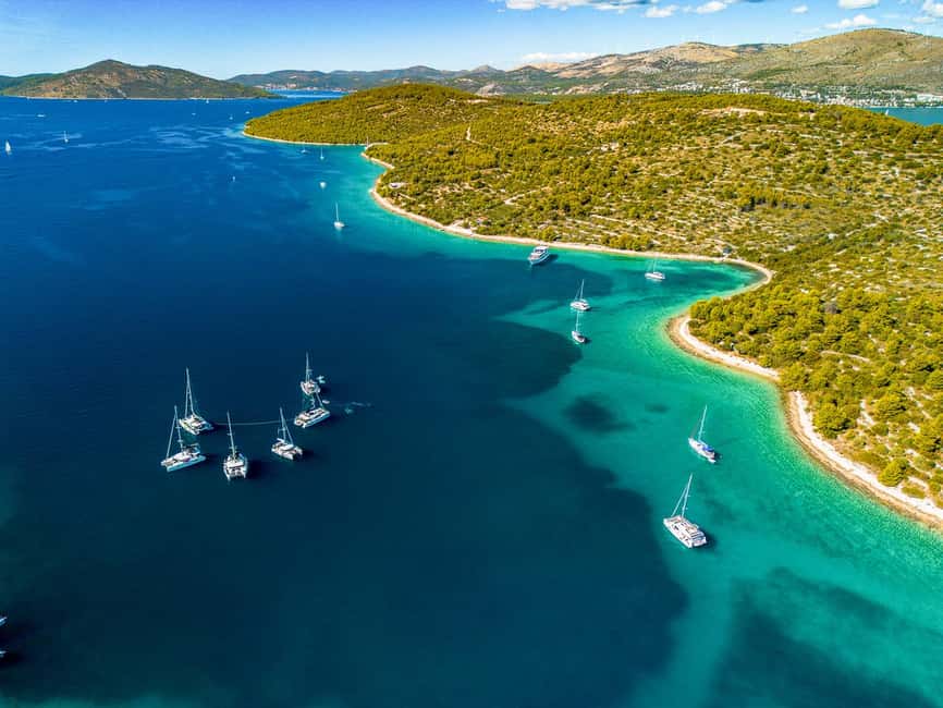 Blue Lagoon & Šolta Small-Group Boat Tour from Split - Who should book this boat tour