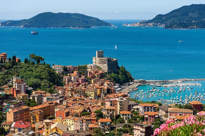 Boat Tour in the Gulf of poets, Portovenere and 3 islands - Portovenere, the main stop on land