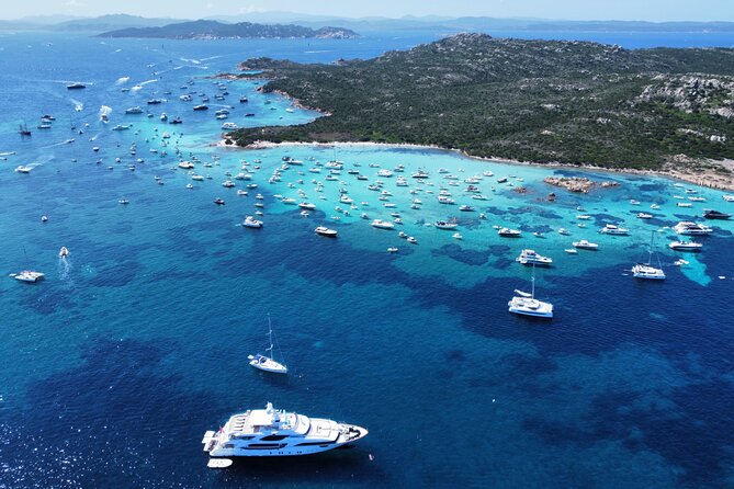 Boat tour Porto Cervo - Maddalena archipelago - Cala Granara on Spargi: three hours for swimming