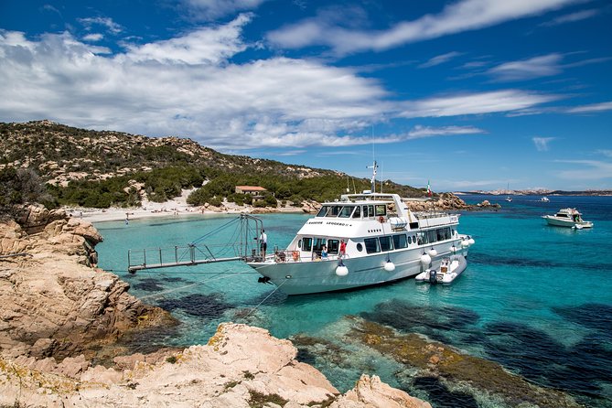 Boat trips La Maddalena Archipelago - Departure from La Maddalena - What this La Maddalena cruise is really like