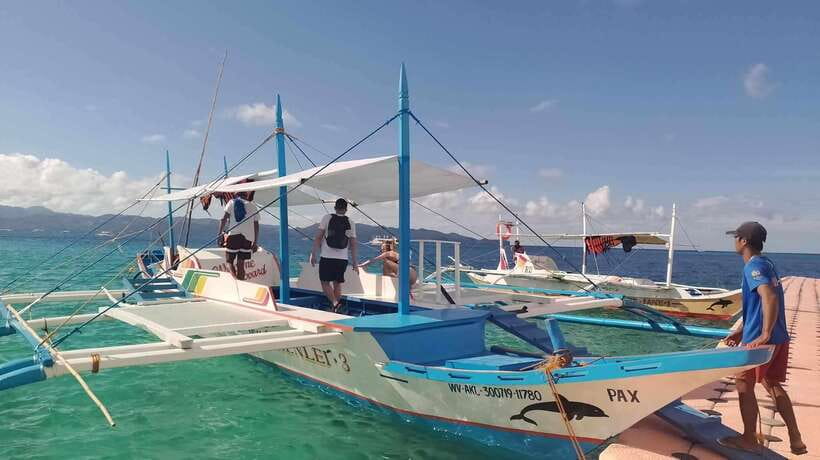 Boracay Island Hopping Experience - What the Boracay island hopping tour is really like