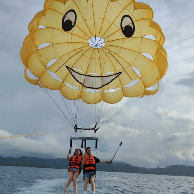 Boracay: Island Hopping with Lunch and Parasailing - Island hopping by shared boat